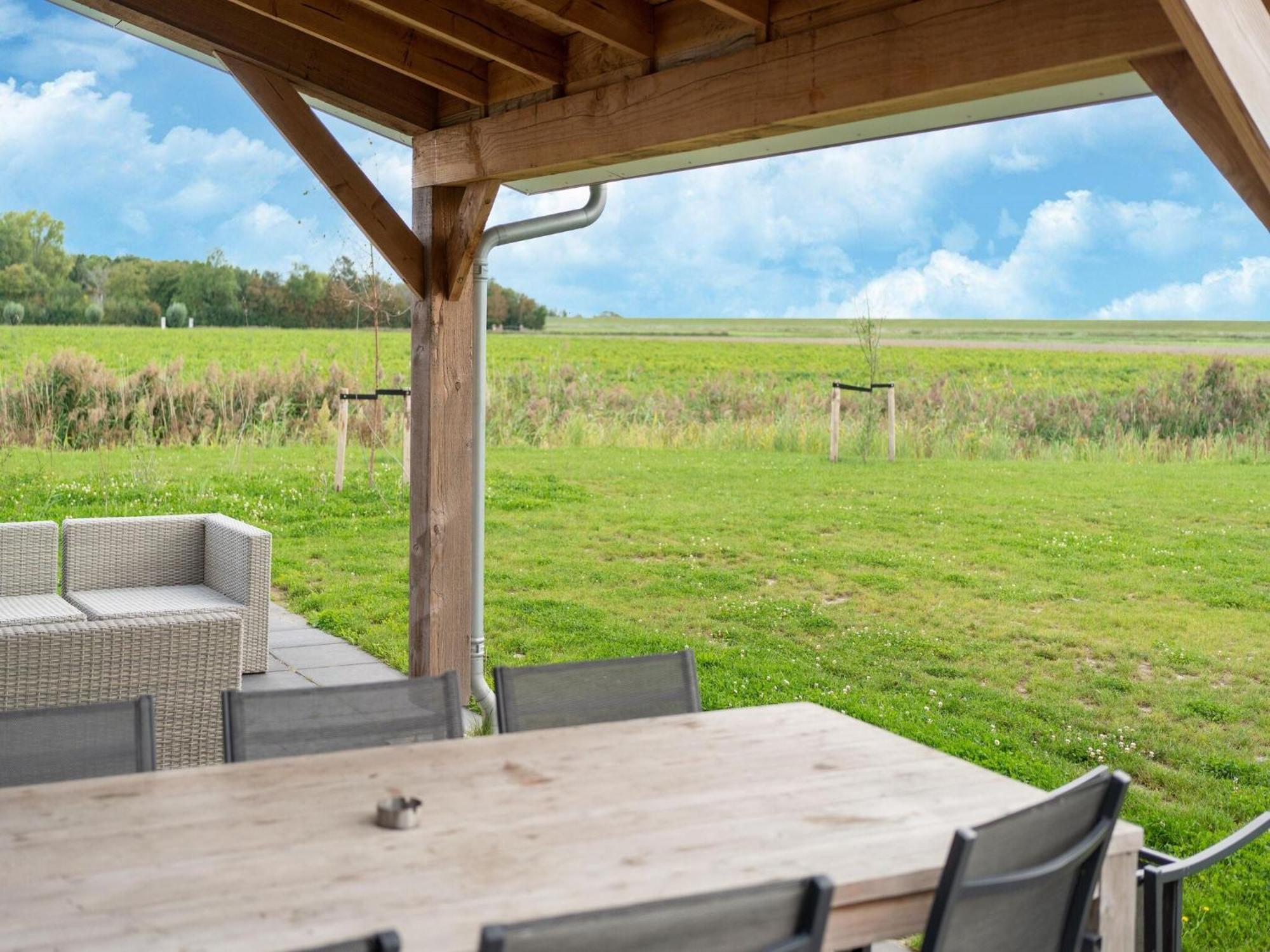 Holiday Home In Scherpenisse Eksteriør billede
